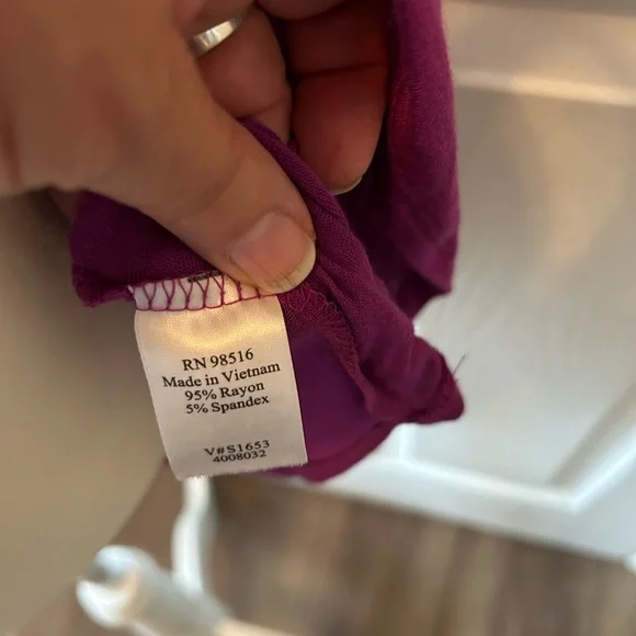 *Coldwater Creek Hi Low Purple top - Picture 3 of 11
